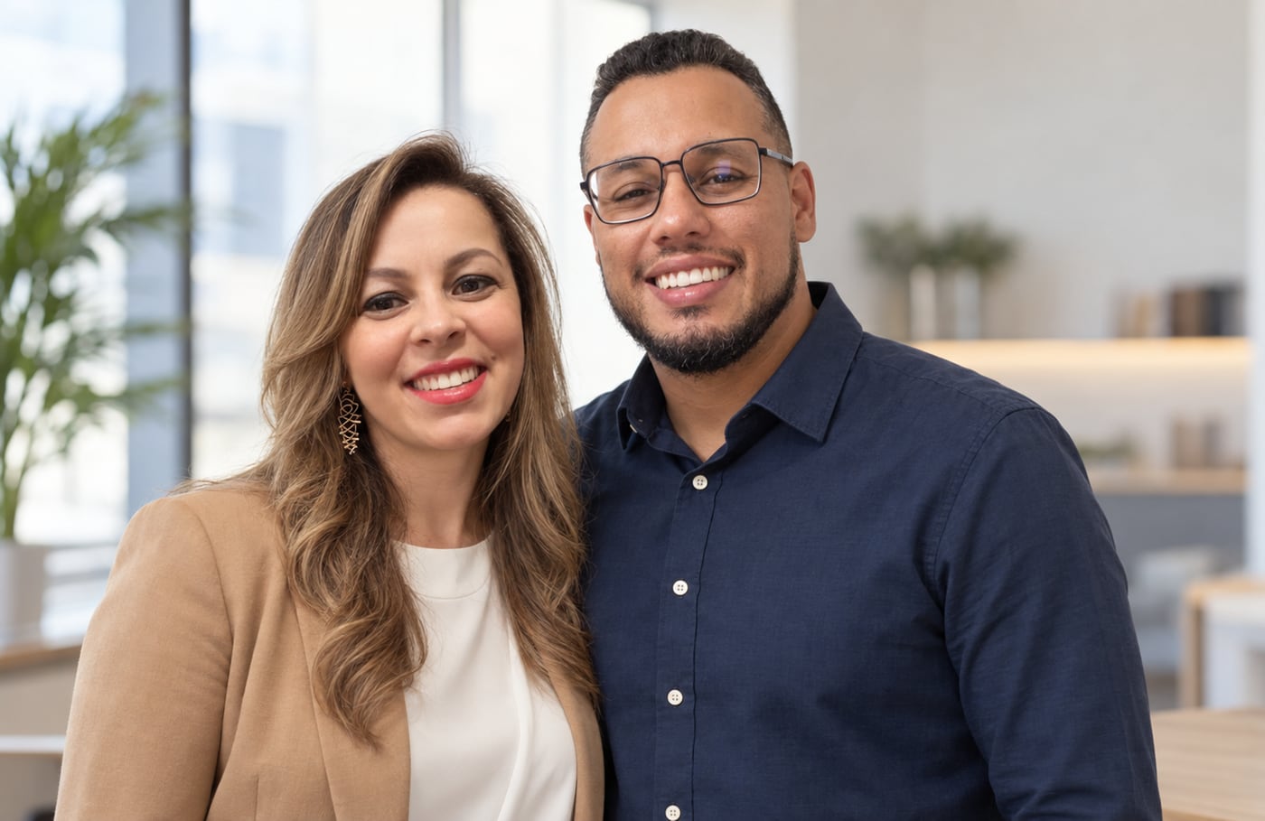 Leandro e Andressa Sarti, sócios da ALSARTI Planos de Saúde